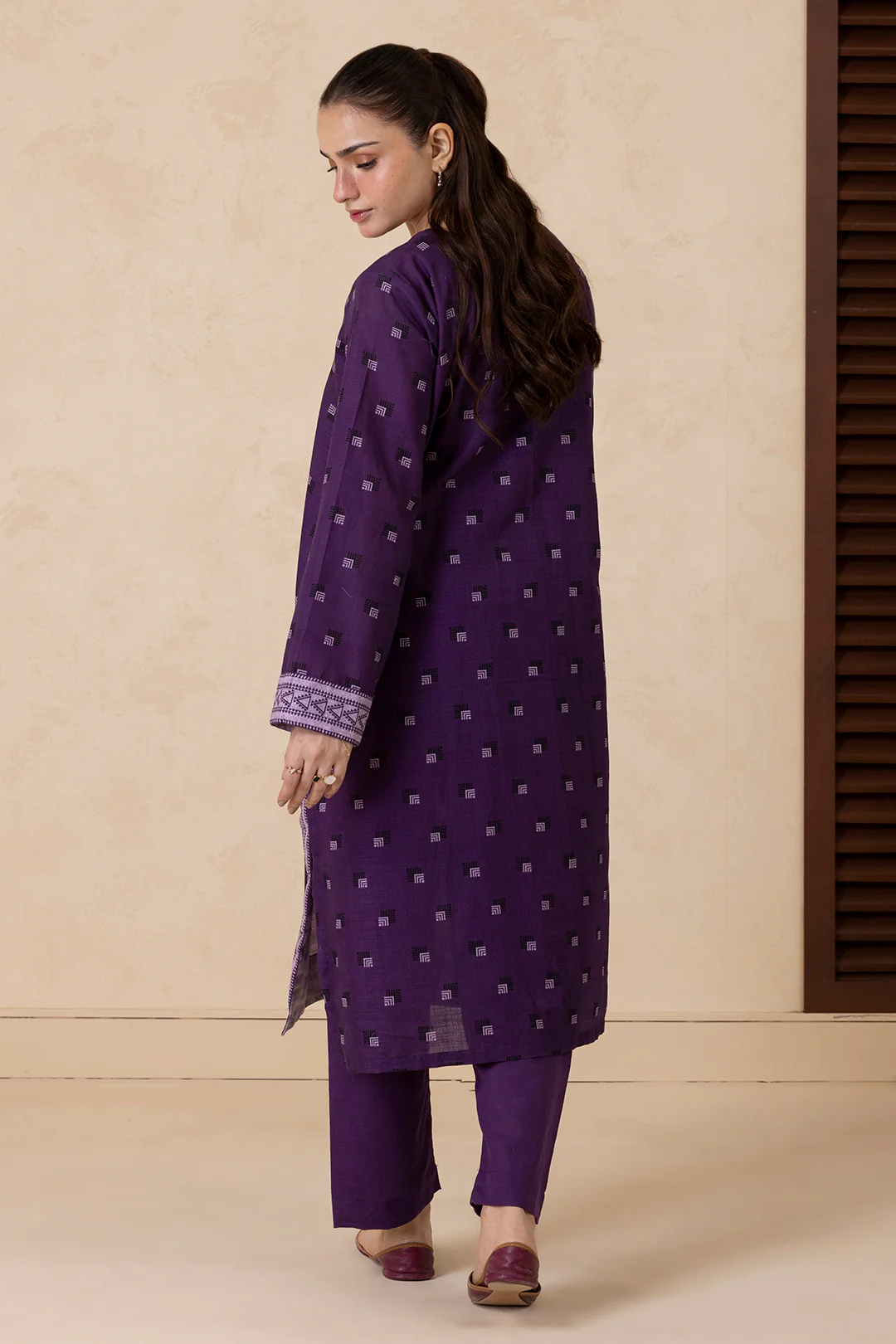 Kurta Shawl Trouser - 2870 - Image 9