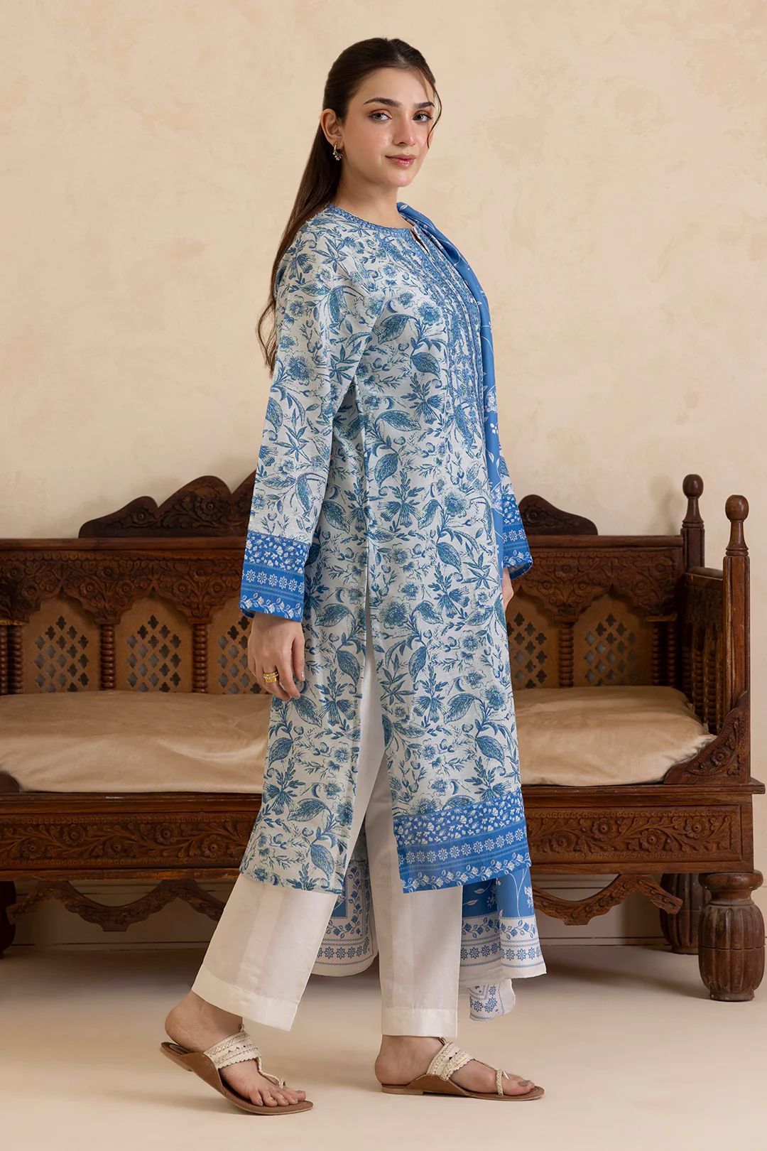 Embroidered Kurta Shawl - 3081 - Image 6