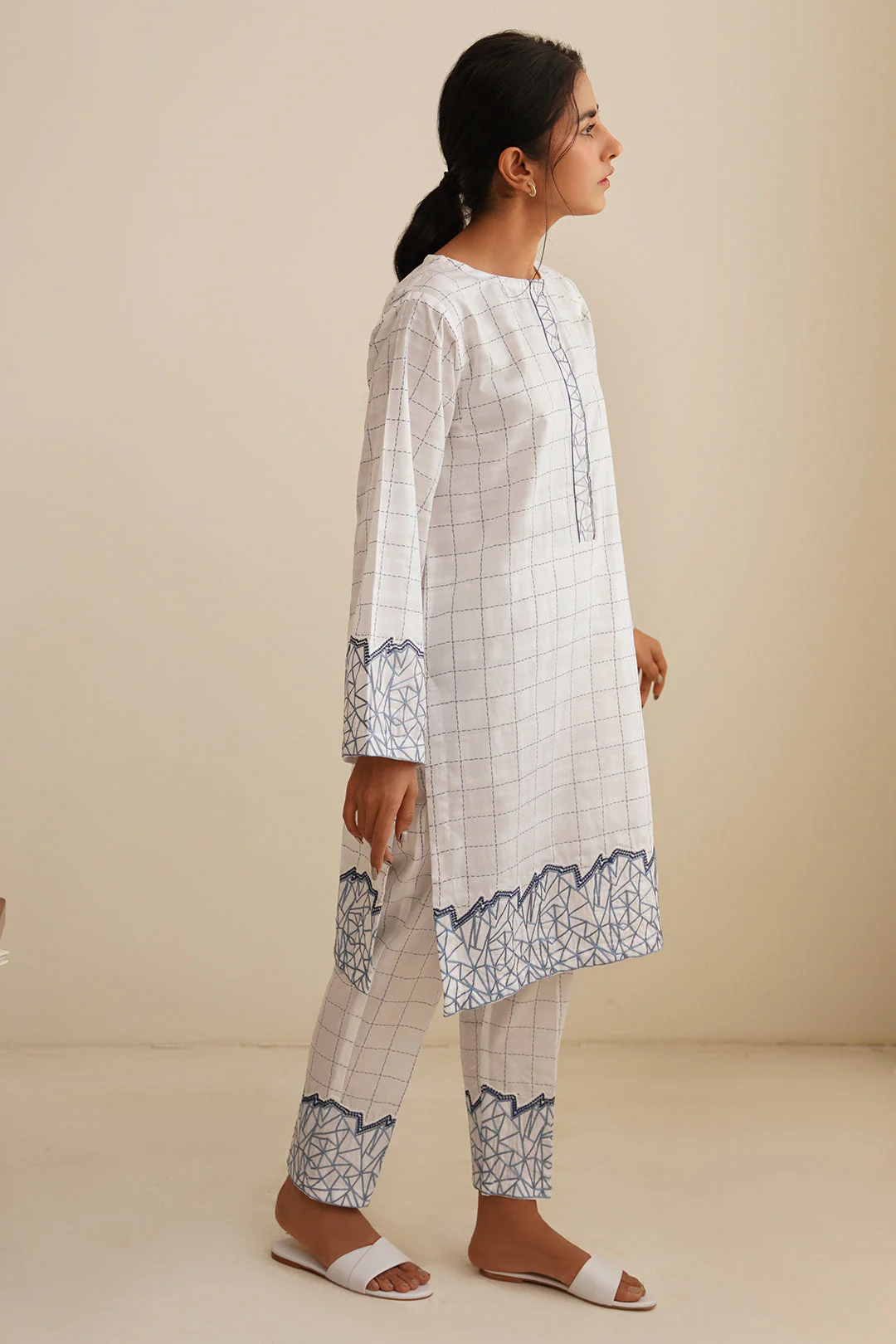 Embroidered Kurta Trouser - 0441 - Image 6