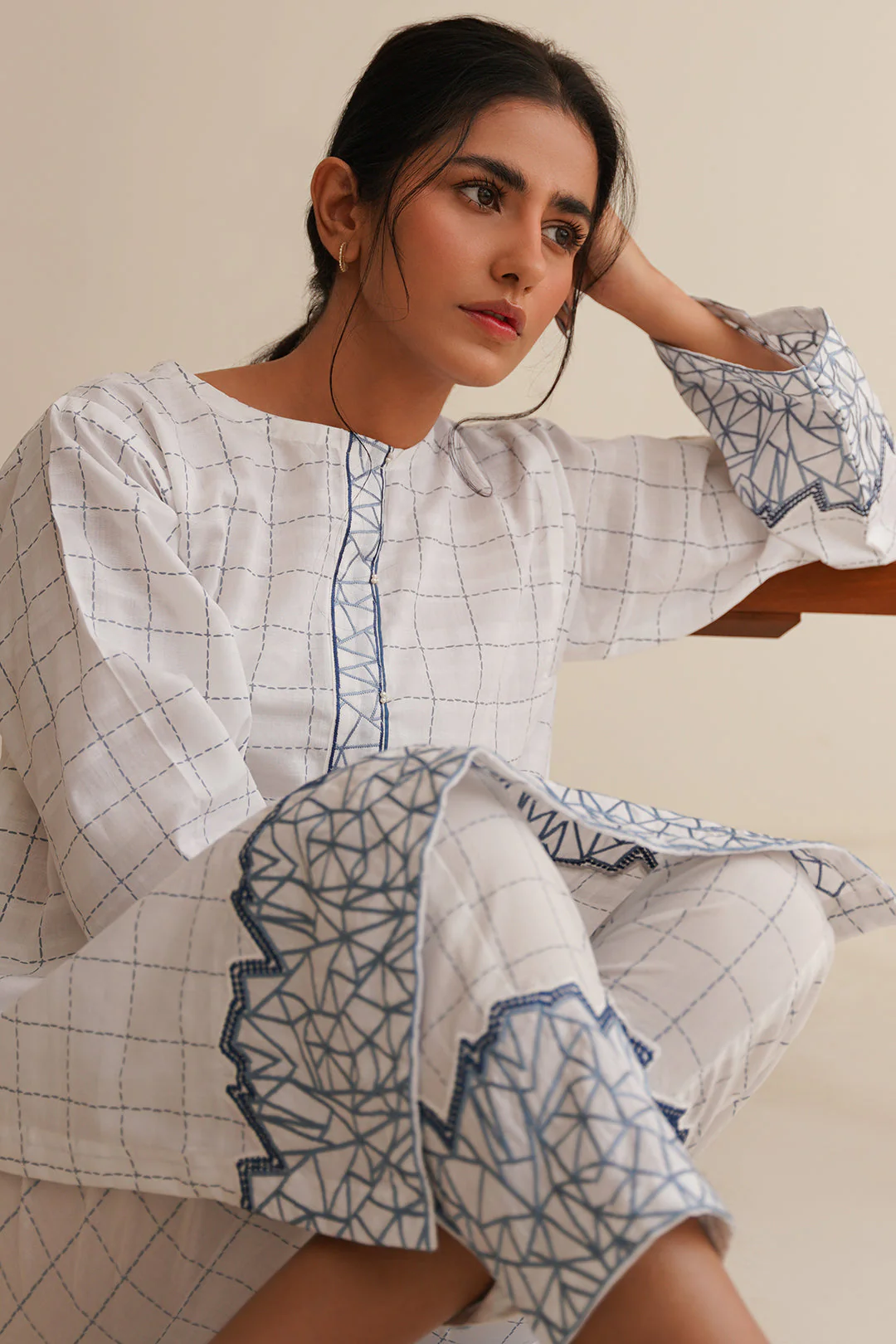 Embroidered Kurta Trouser - 0441 - Image 8