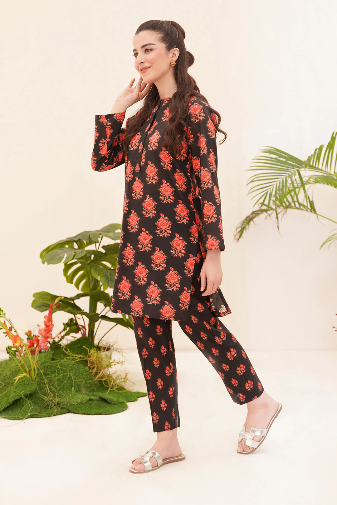 Embroidered Kurta Trouser - 0651 - Image 3