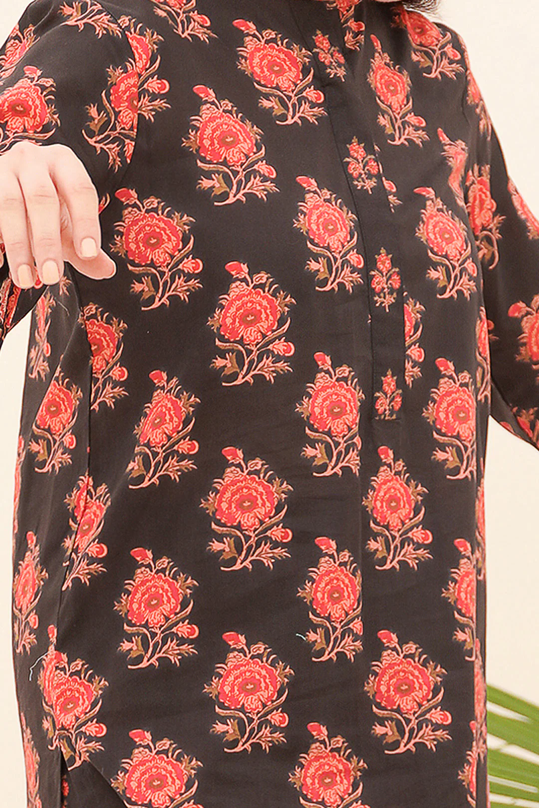 Embroidered Kurta Trouser - 0651 - Image 4