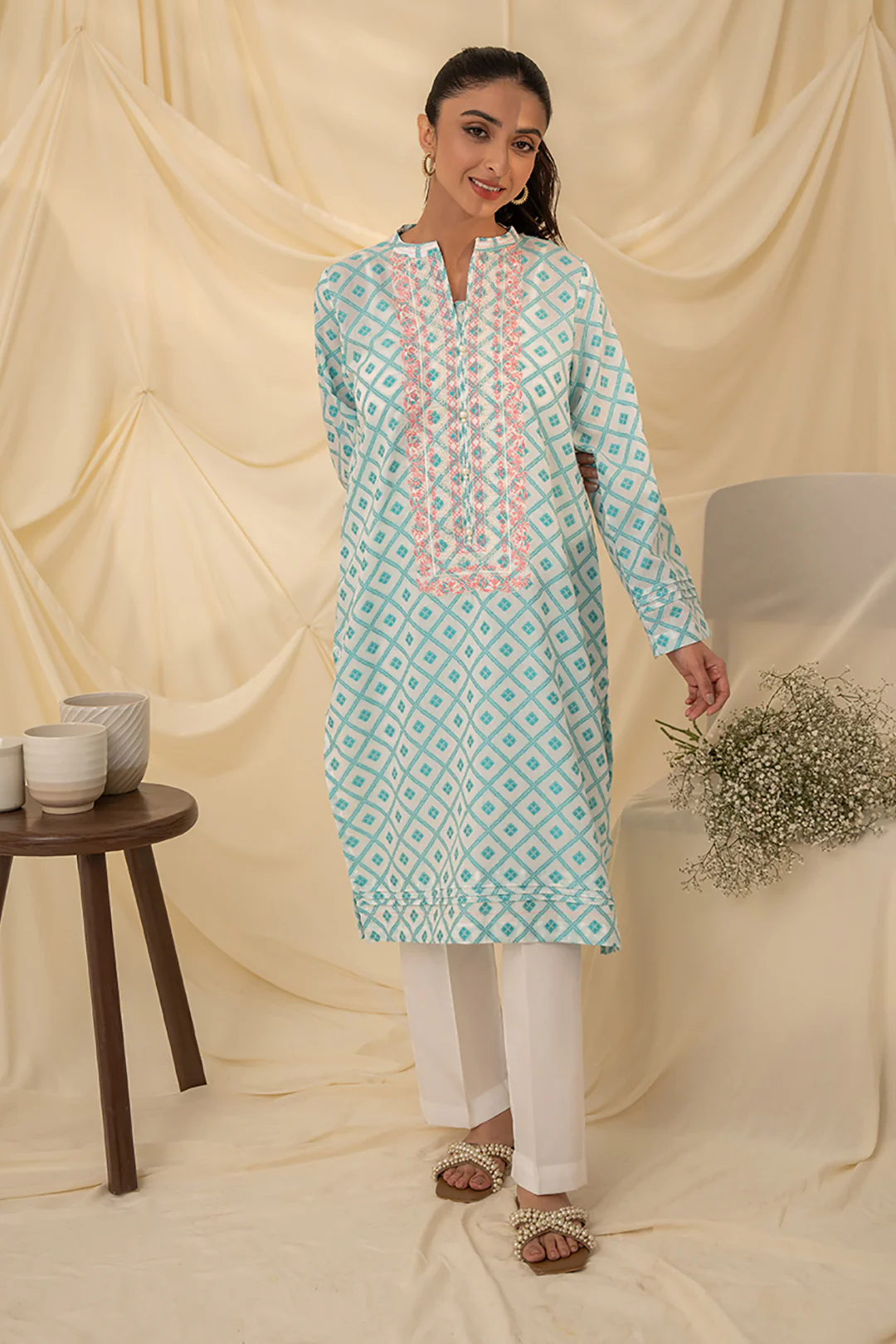 Embroidered Kurta Trouser - 1120 - Image 2