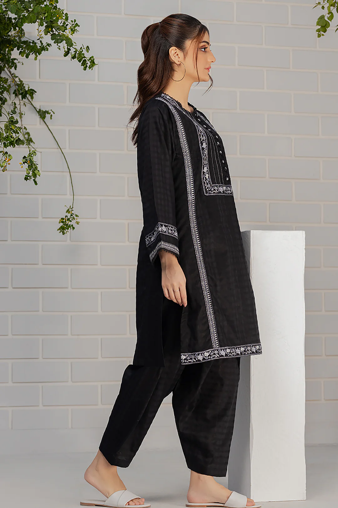 Embroidered Kurta Trouser - 1240 - Image 3