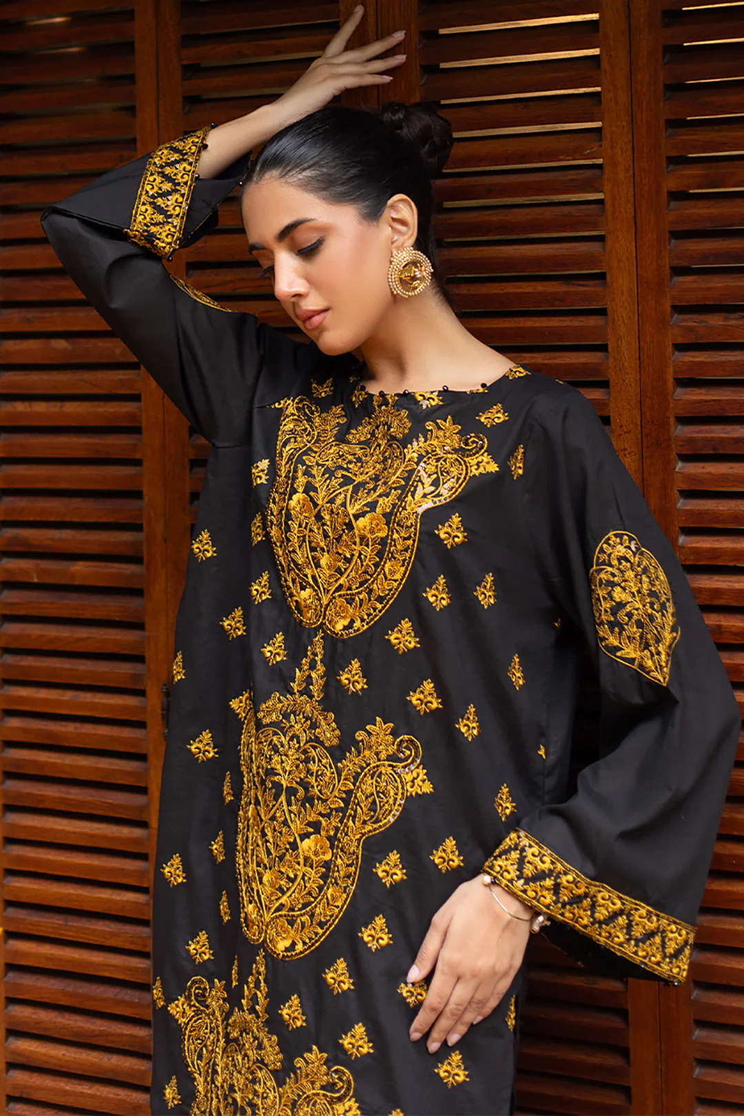 Embroidered Kurta Trouser - 3234 - Image 5