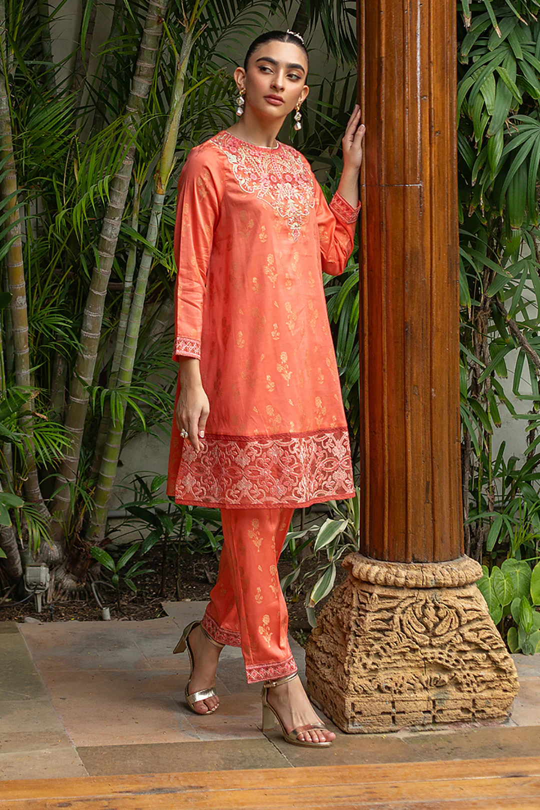 Embroidered Kurta Trouser - 3261 - Image 3