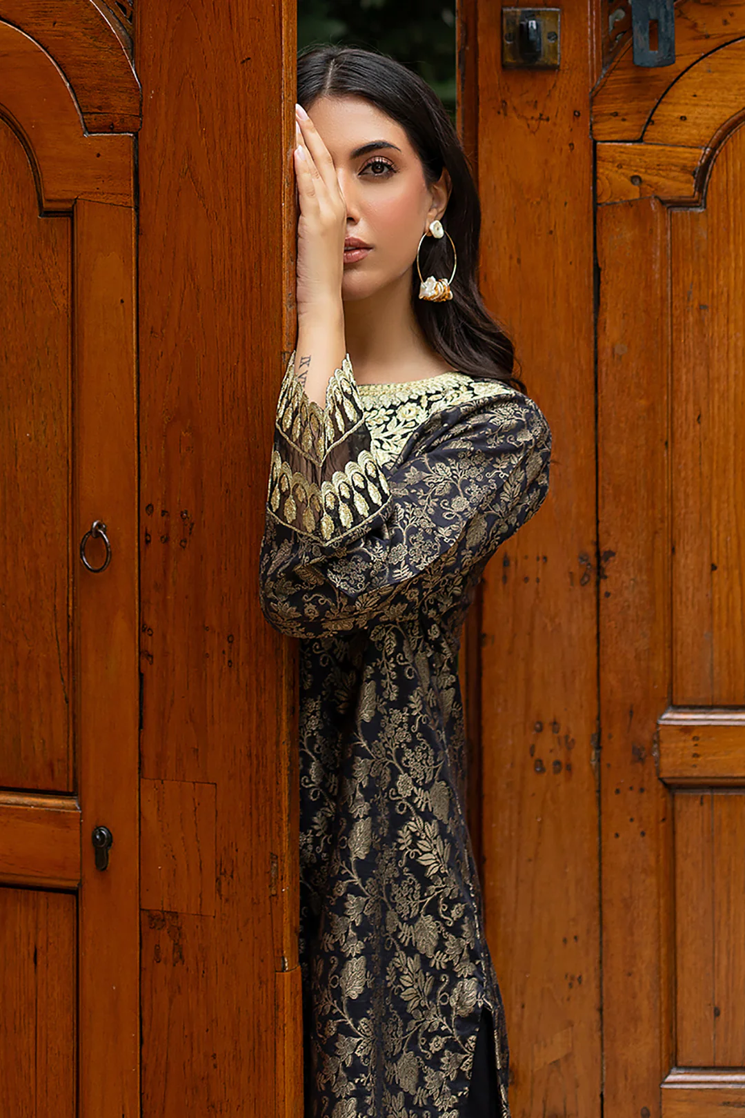 Embroidered Kurta Trouser - 3265 - Image 6