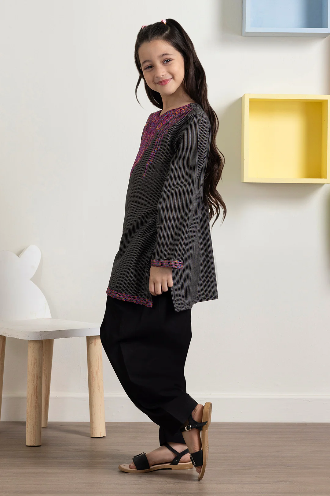 Embroidered Kurta Trouser - 2406 - Image 5