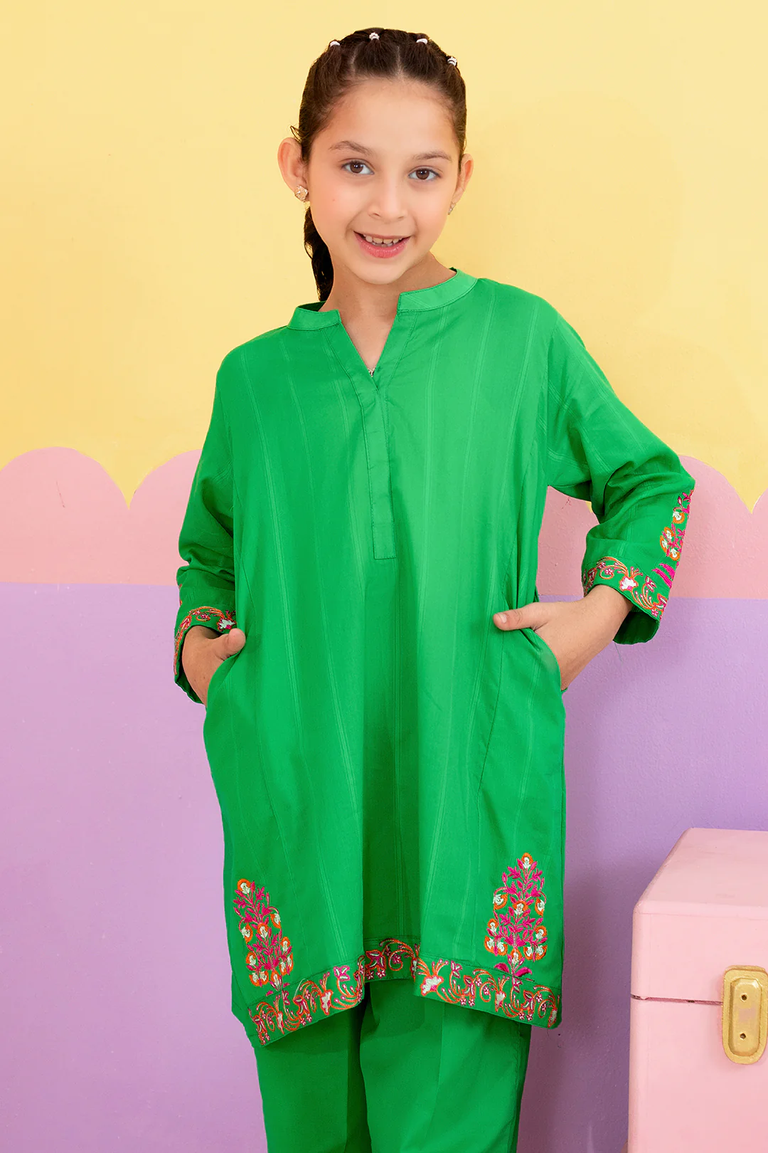 Embroidered Kurta Trouser - 2421 - Image 4