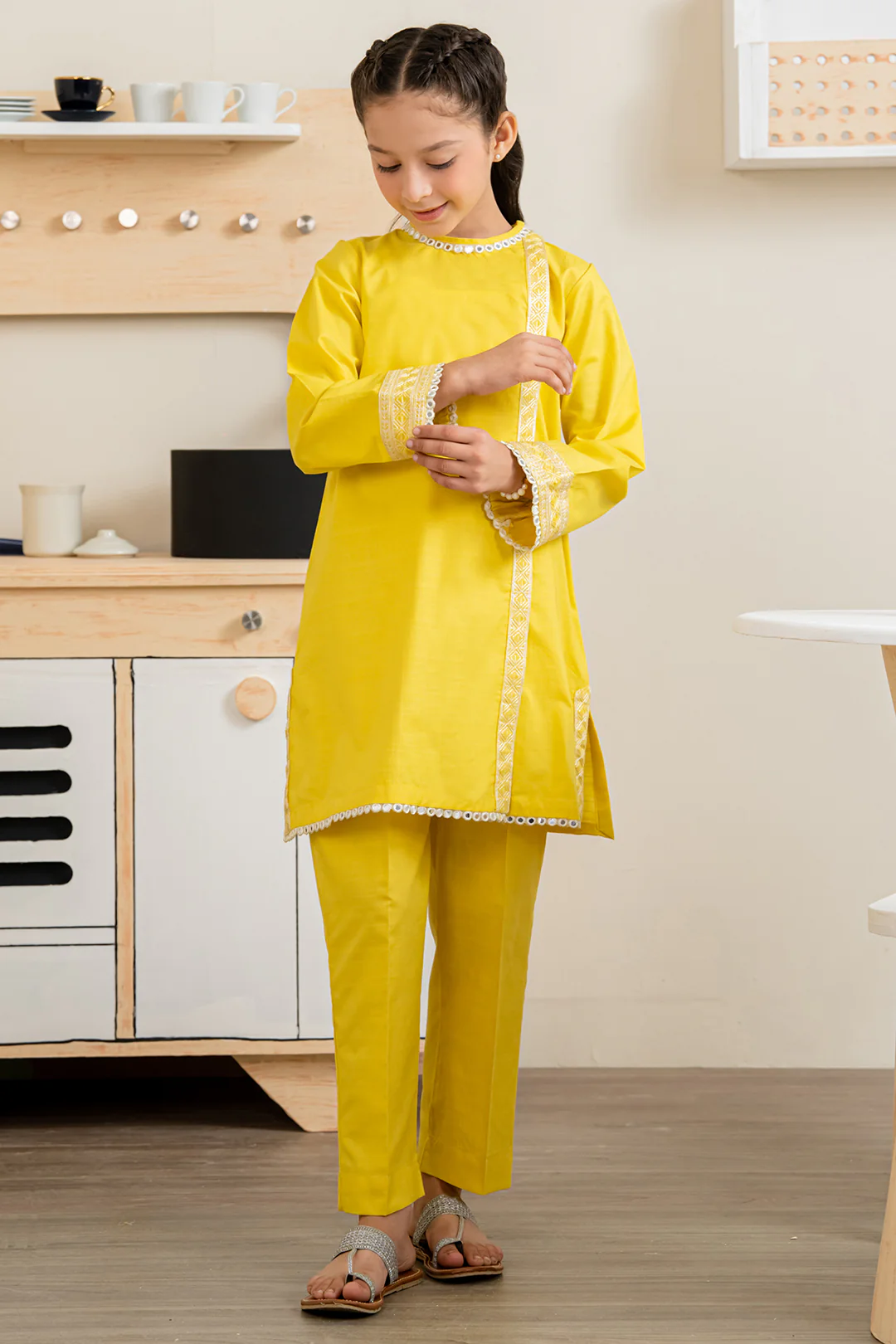 Embroidered Kurta Trouser - 2189 - Image 4