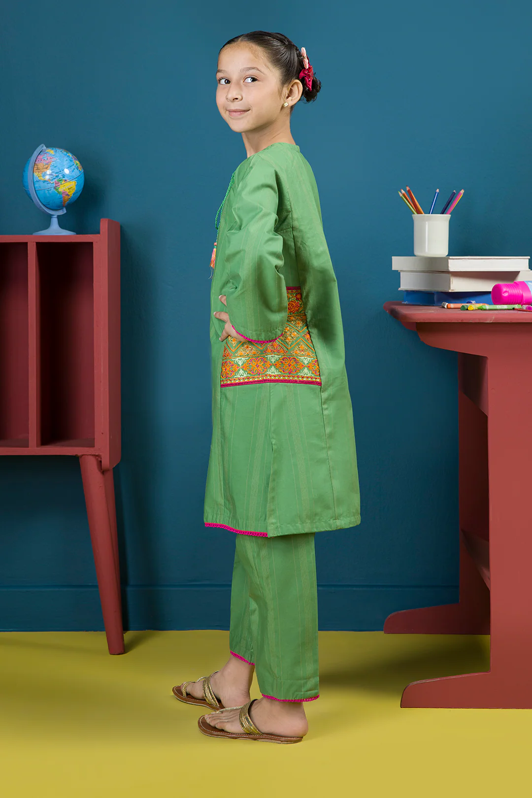 Embroidered Kurta Trouser - 2217 - Image 12