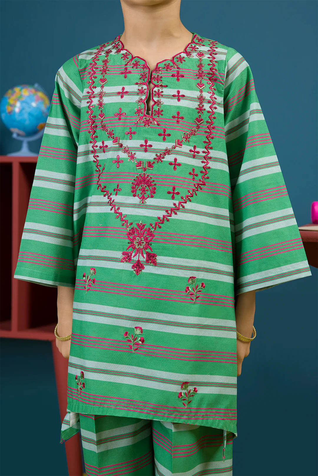 Embroidered Kurta Trouser - 2343 - Image 3