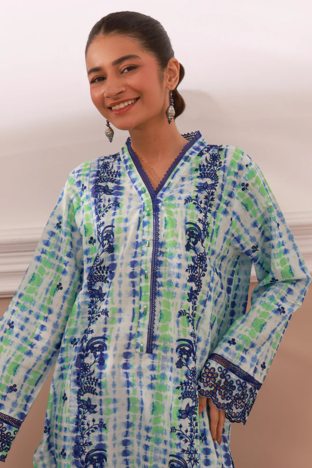 Embroidered Kurta Trouser - 3316 - Image 2