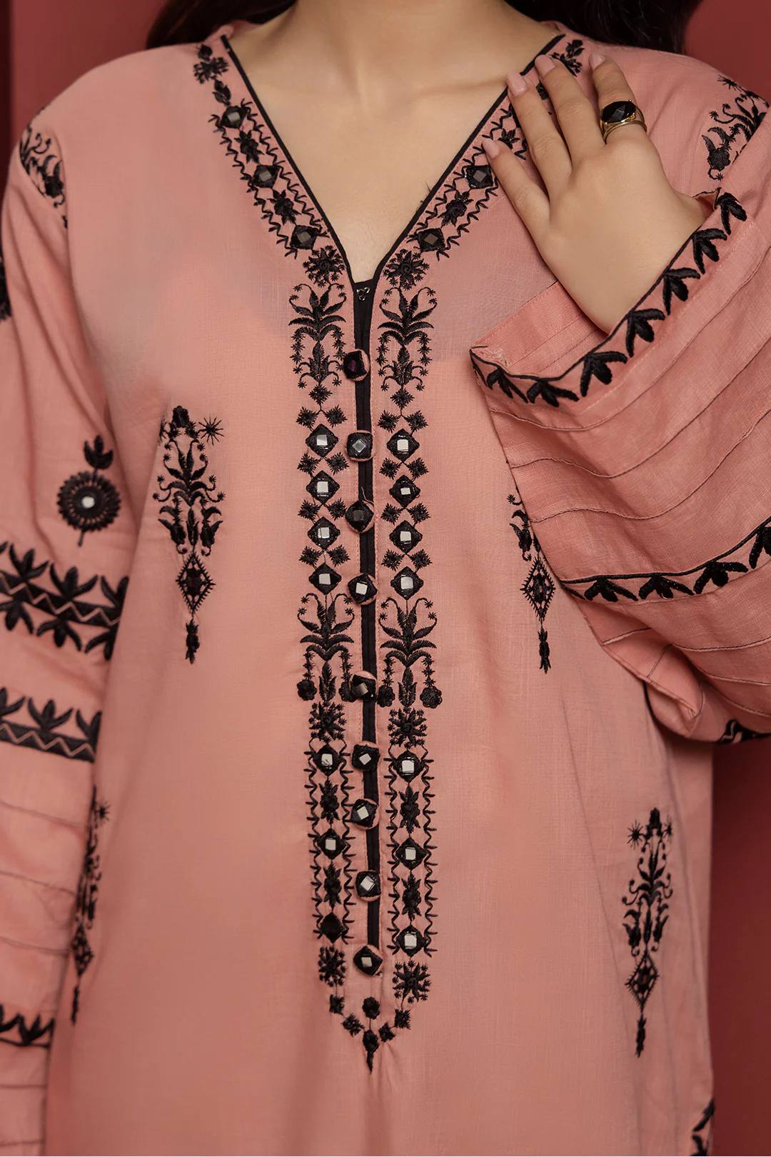 Embroidered Kurta Trouser - 3318 - Image 4