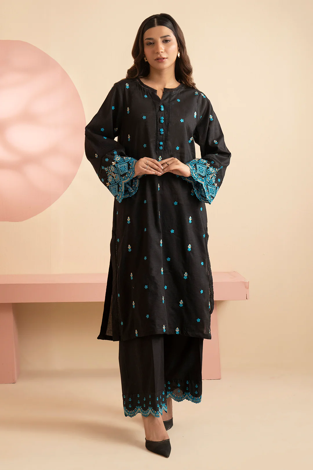 Embroidered Kurta Trouser - 3319 - Image 6