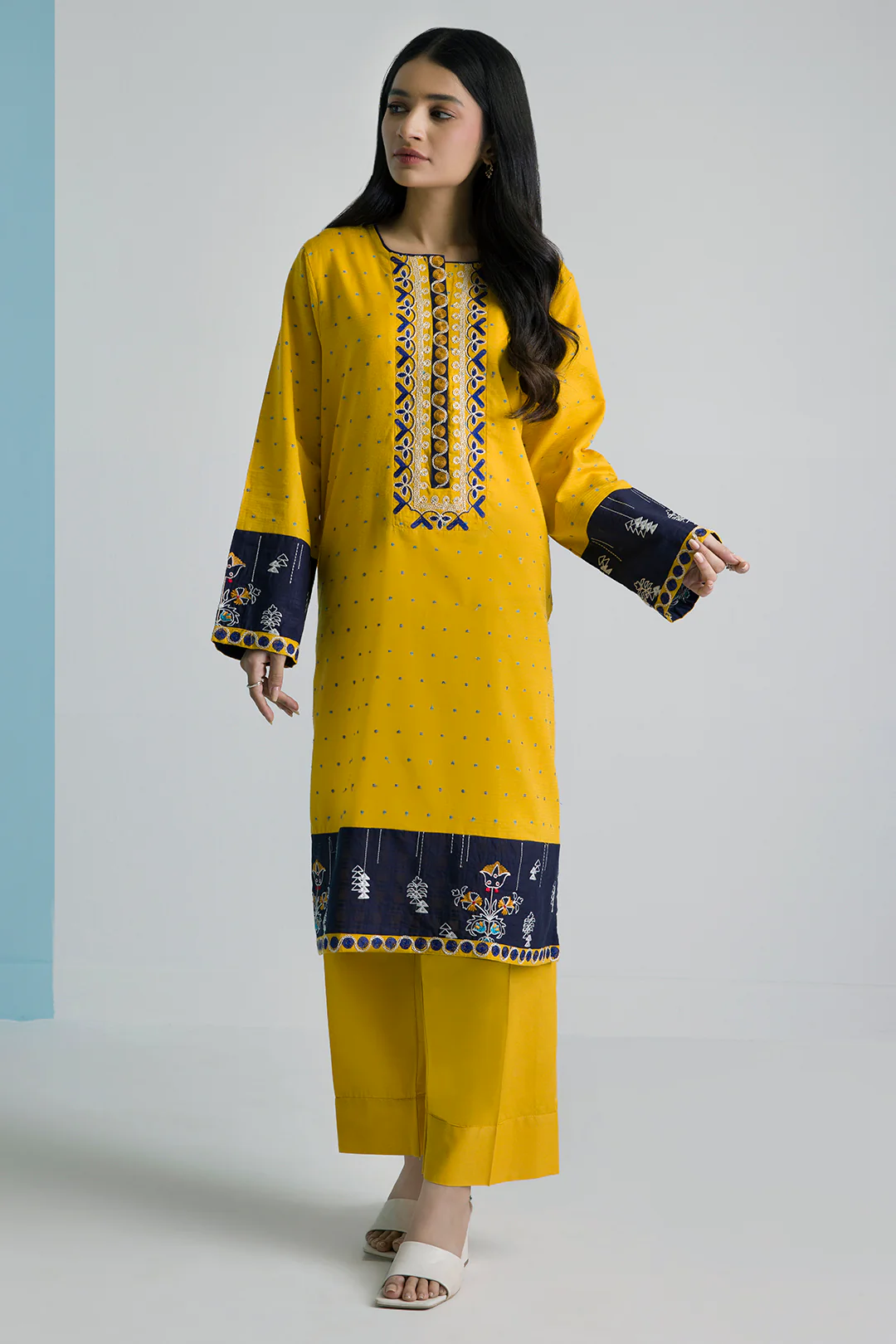 Embroidered Kurta Trouser - 0887 - Image 3
