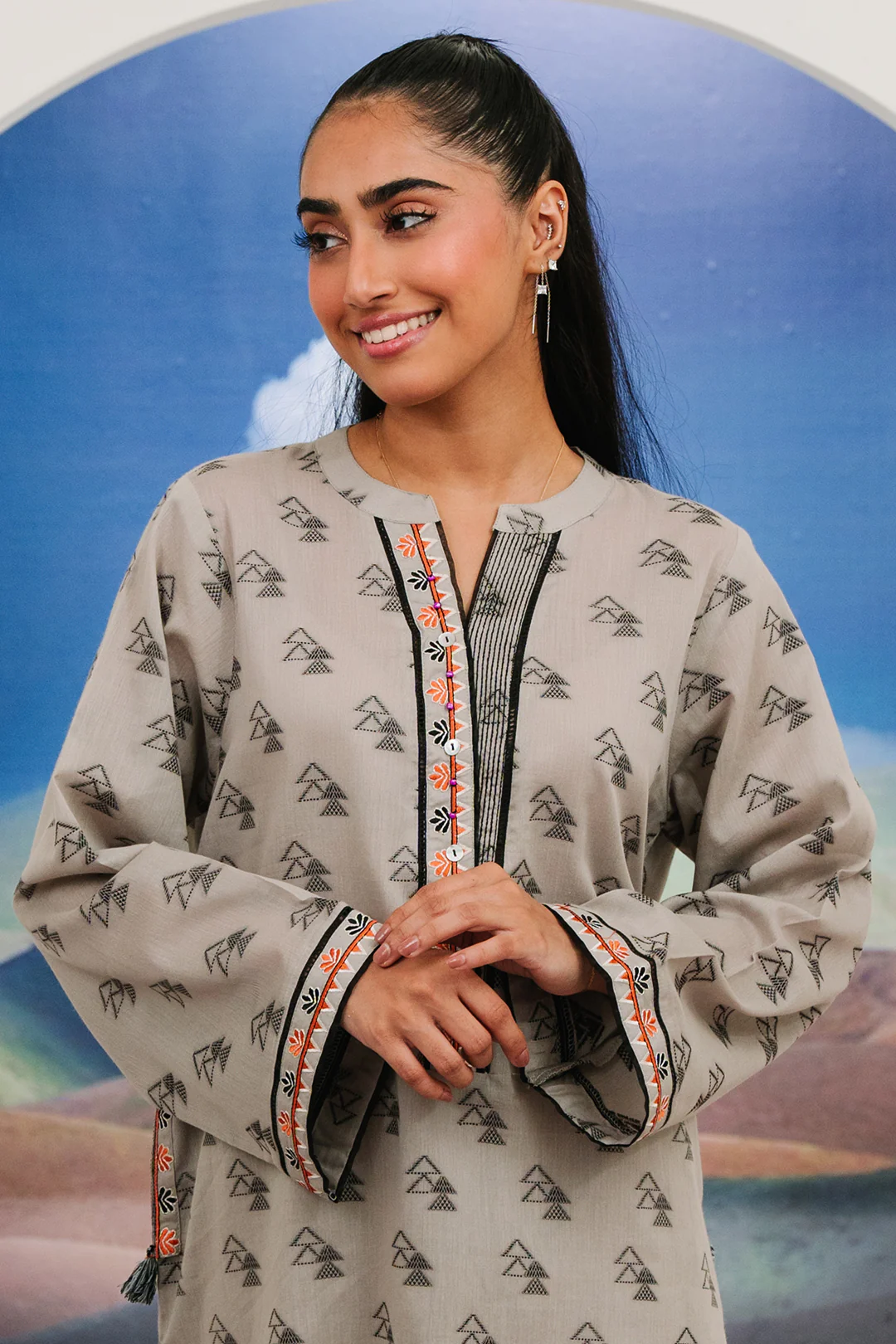 Embroidered Kurta Trouser - 1769 - Image 2