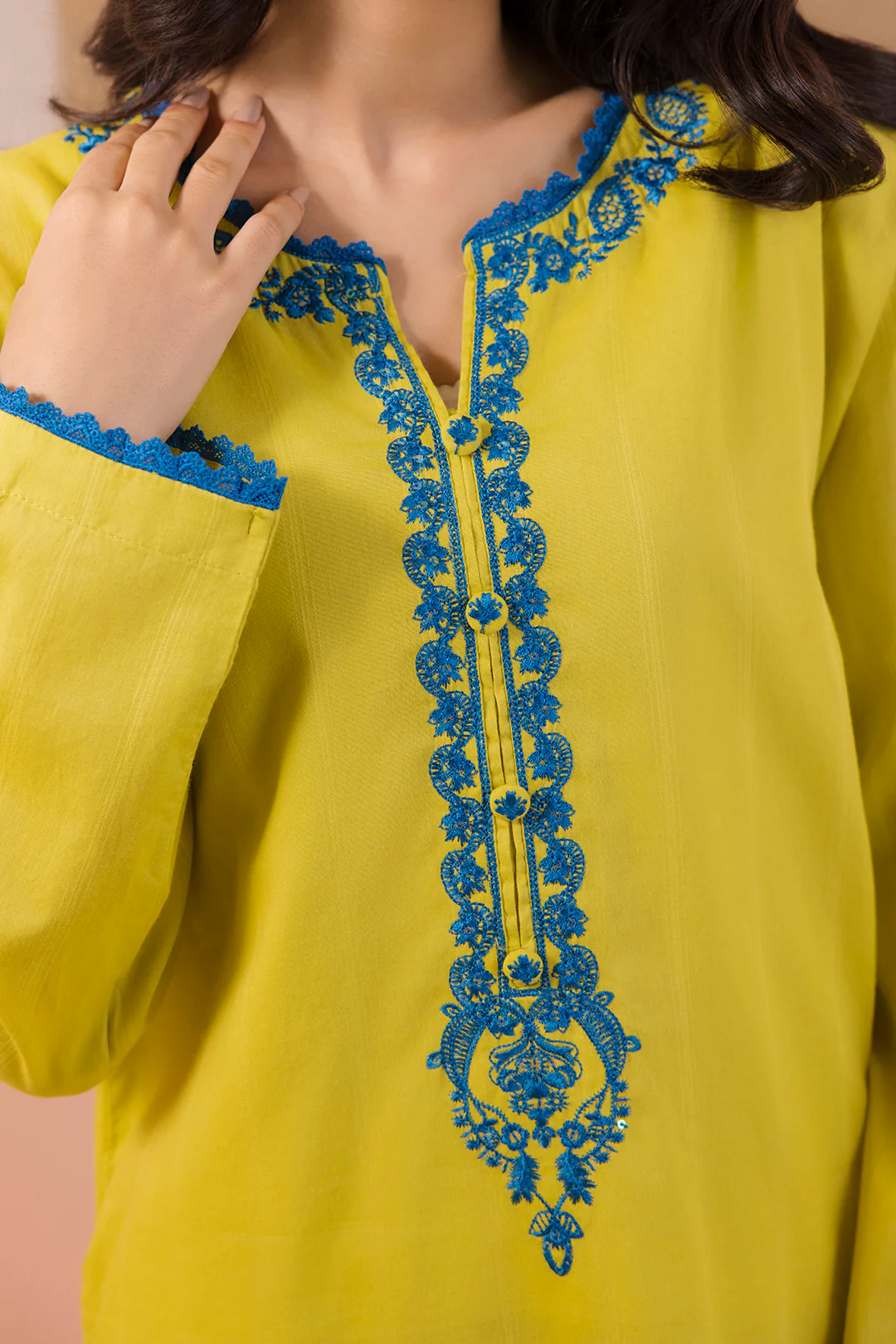 Embroidered Kurta Trouser - 1911 - Image 4