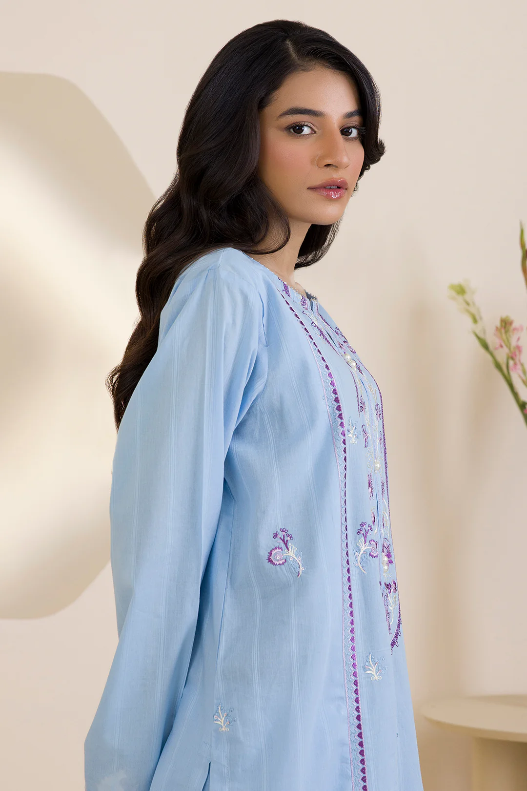Embroidered Kurta Trouser - 1513 - Image 4