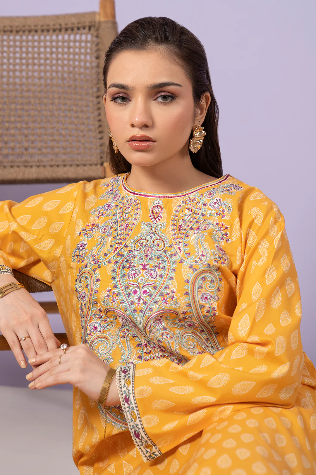 Embroidered Kurta Trouser - 1695 - Image 4