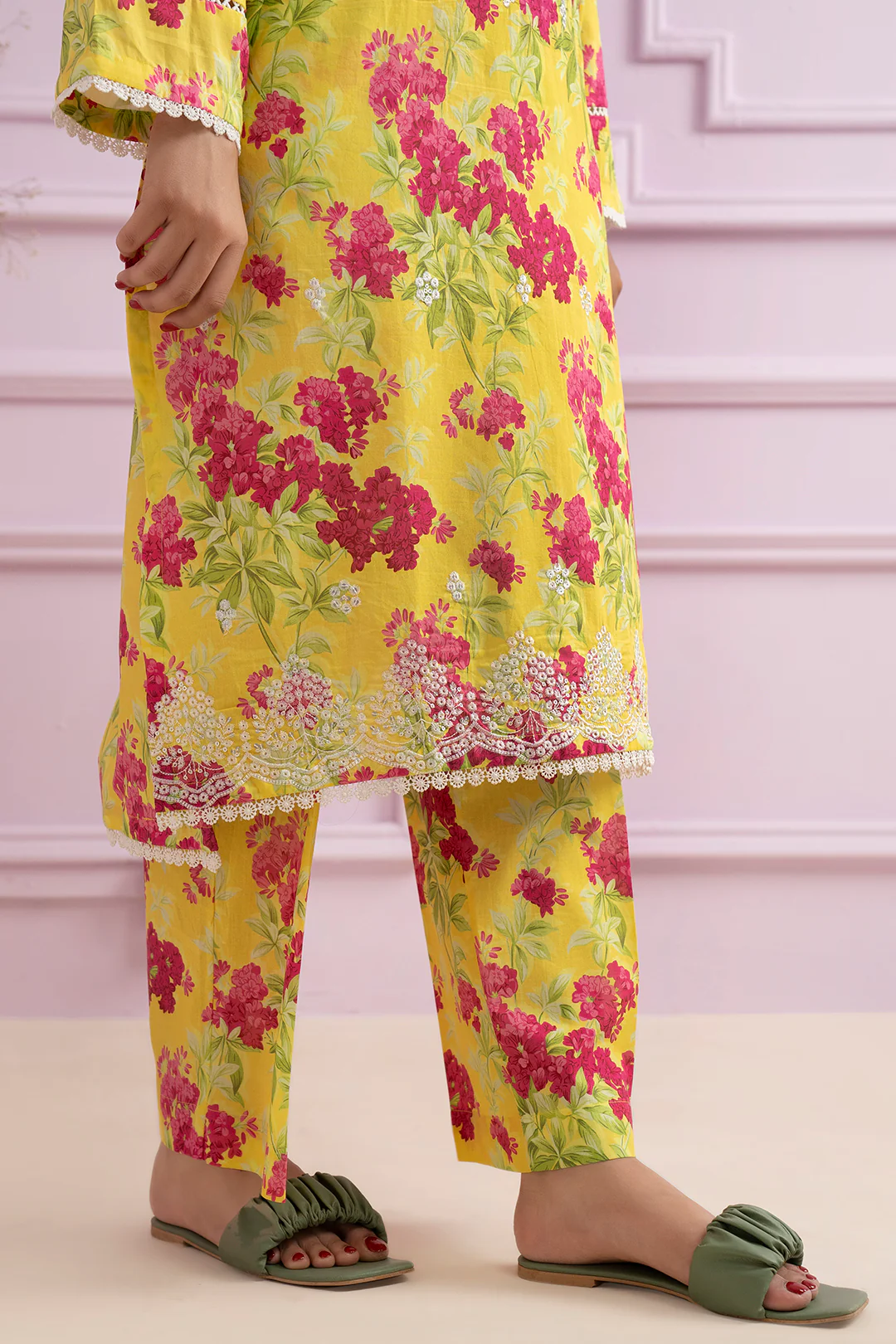 Embroidered Kurta Trouser - 1922 - Image 8