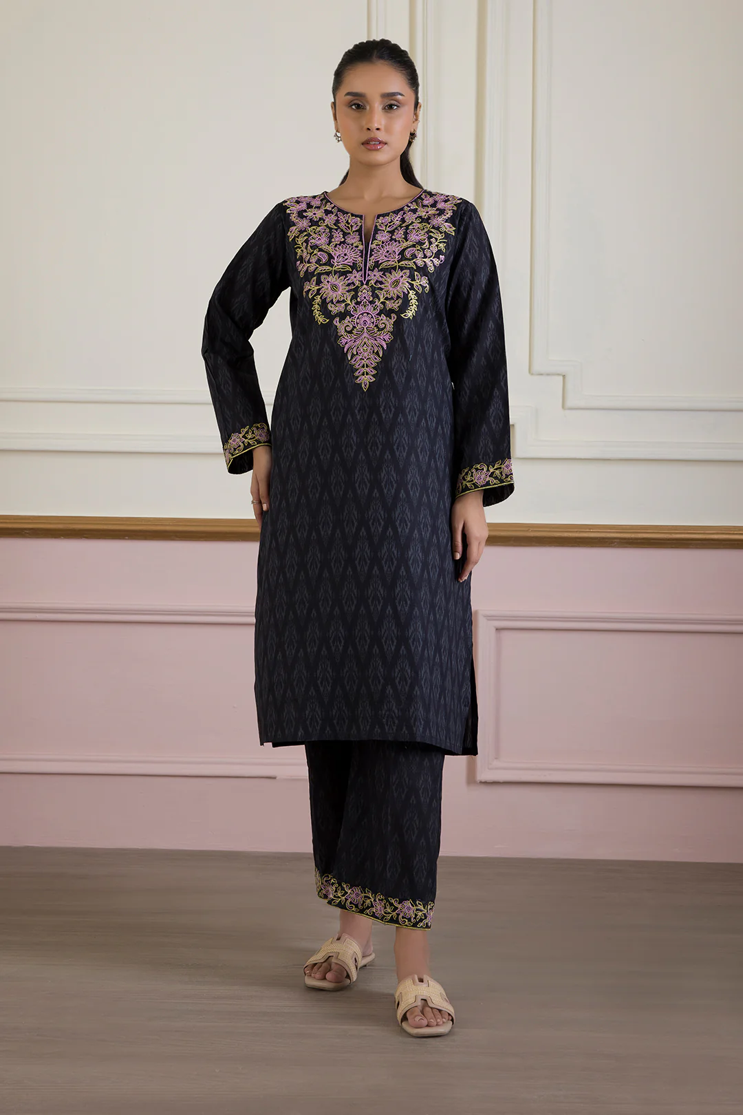 Embroidered Kurta Trouser - 1978 - Image 4