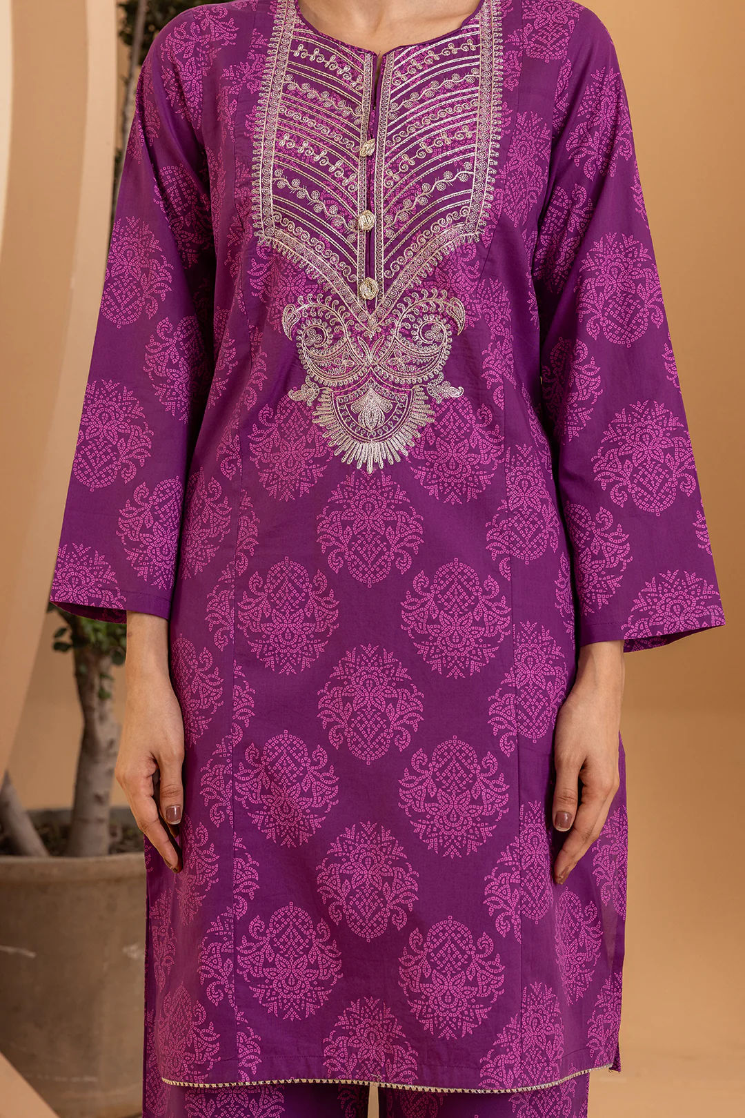 Embroidered Kurta Trouser - 1979 - Image 5