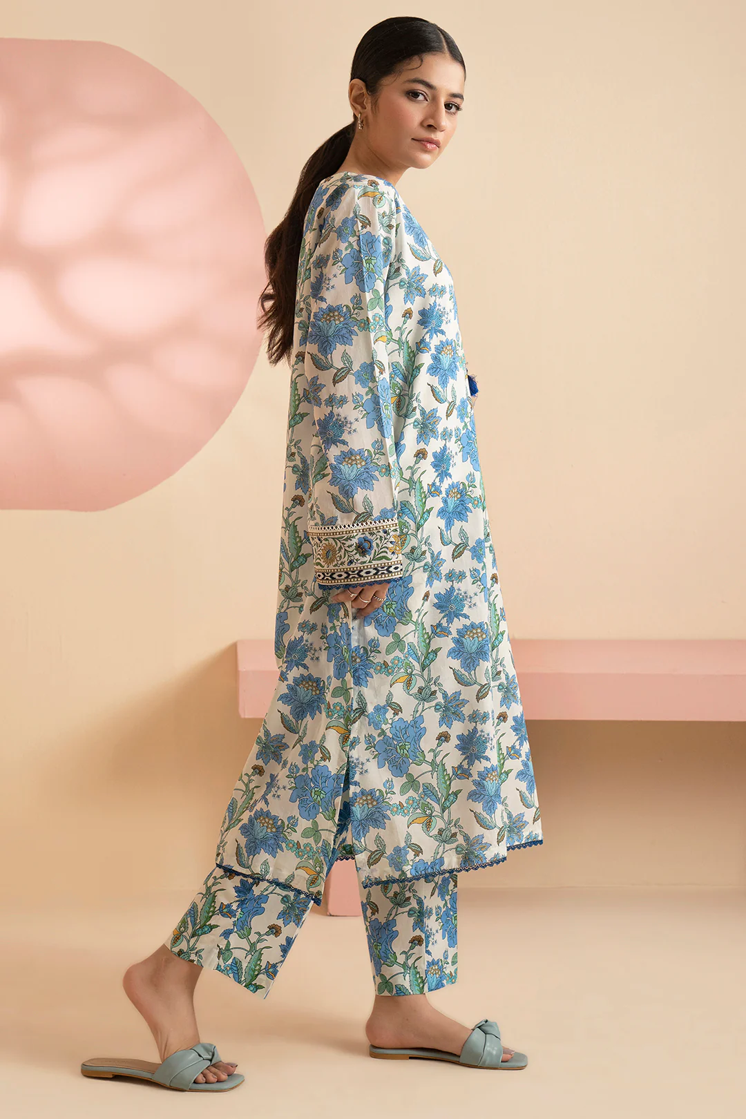 Kurta Trouser - 2011 - Image 7