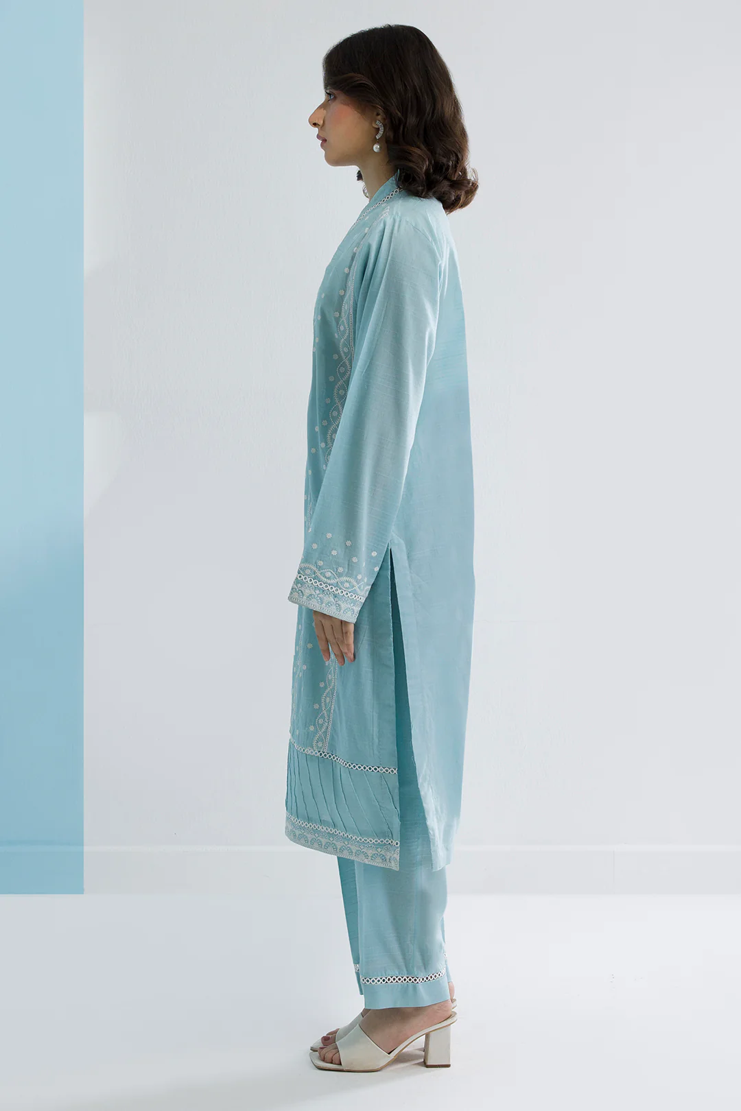 Embroidered Kurta Trouser - 2502 - Image 9