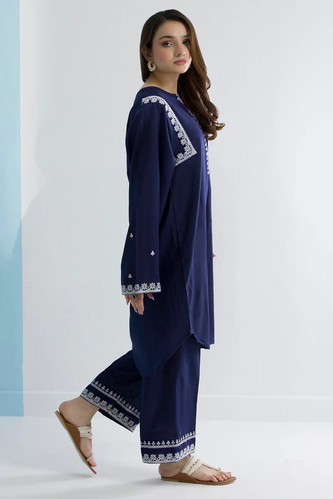 Embroidered Kurta Trouser - 2562 - Image 8