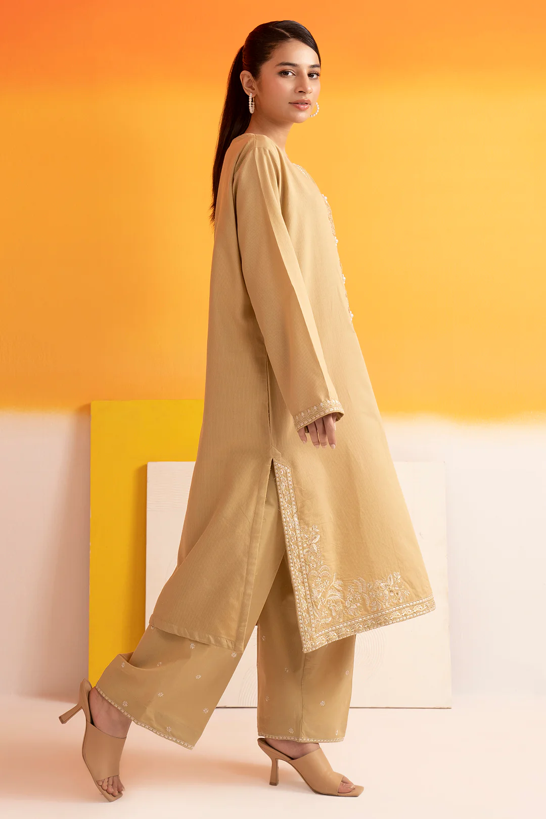 Embroidered Kurta Trouser - 2572 - Image 3