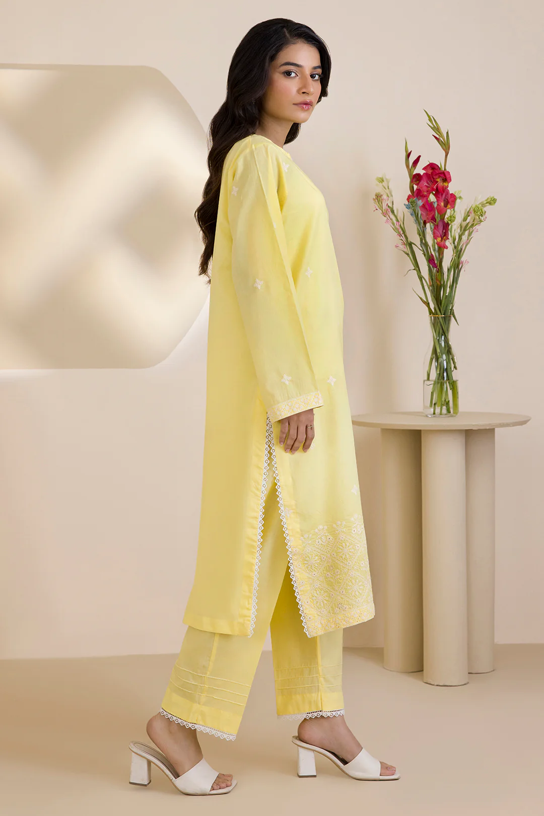 Embroidered Kurta Trouser - 2601 - Image 4