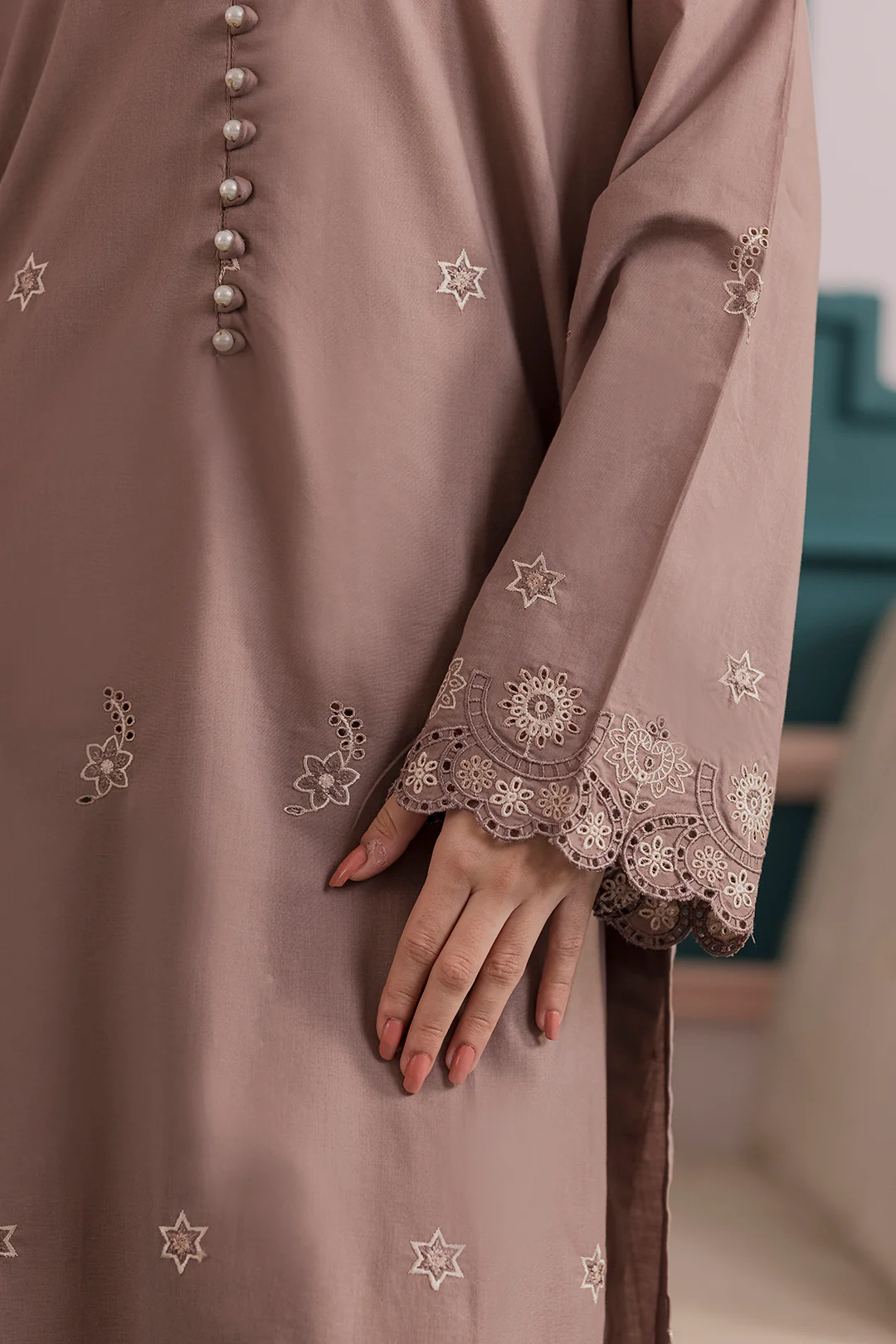 Embroidered Kurta Trouser - 2602 - Image 6
