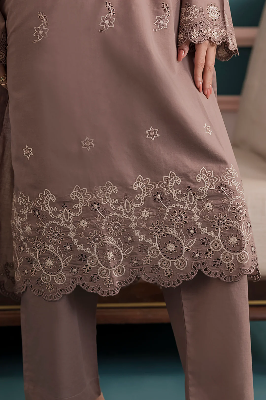 Embroidered Kurta Trouser - 2602 - Image 7
