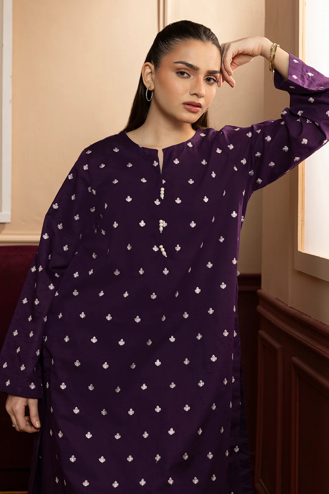 Embroidered Kurta Trouser - 2630 - Image 4