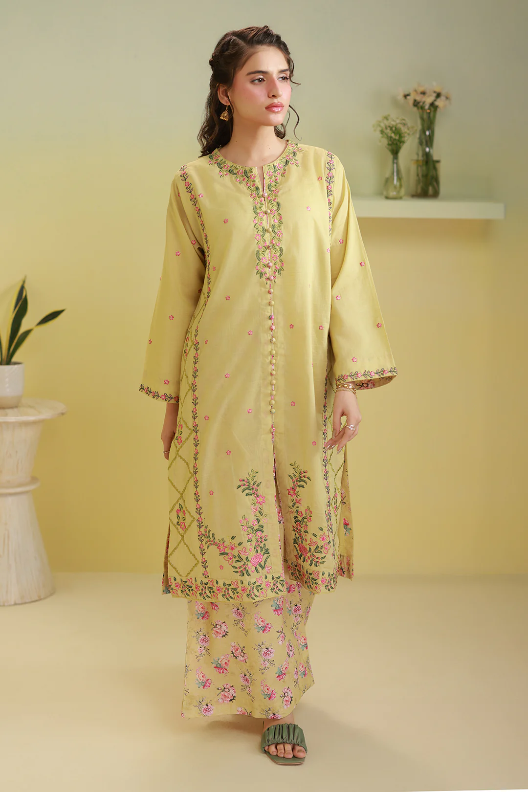Embroidered Kurta Trouser - 2665 - Image 3