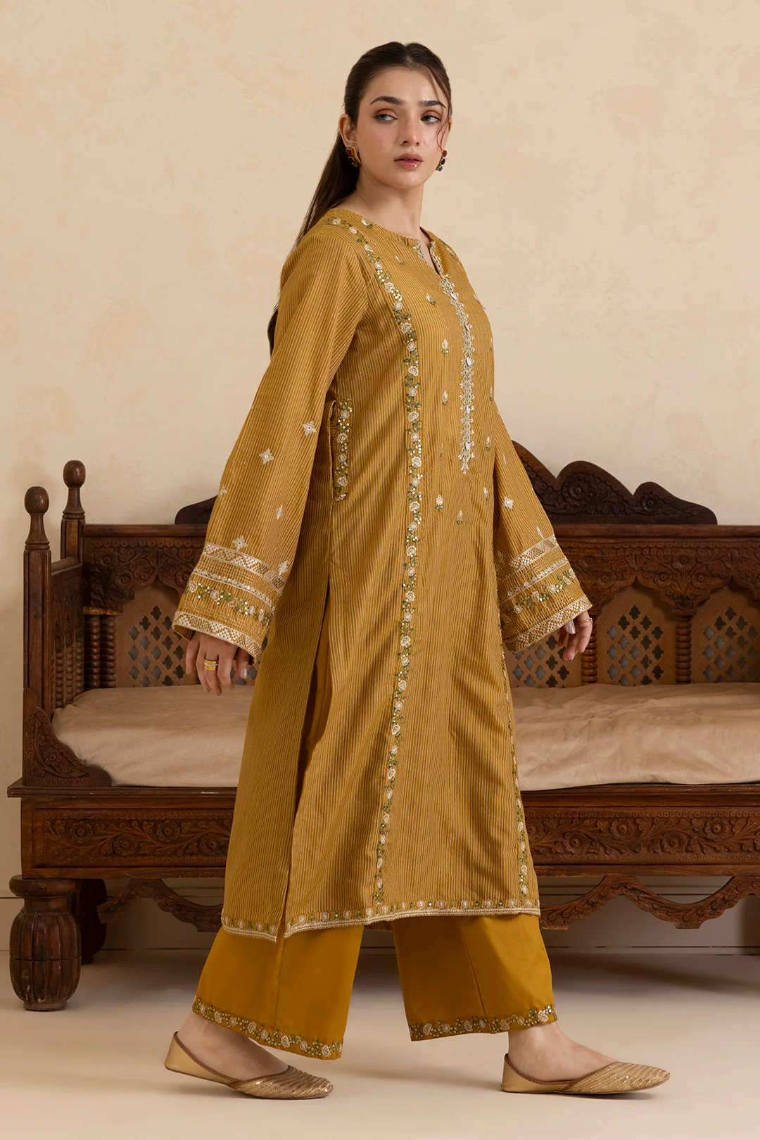 Embroidered Kurta Trouser - 2671 - Image 3