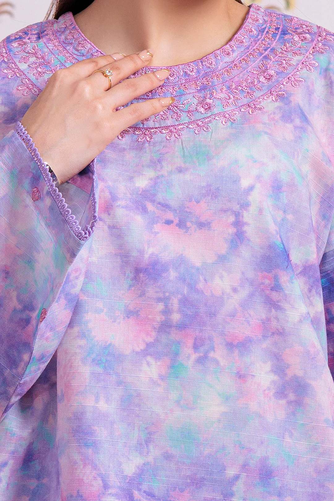 Embroidered Kurta Trouser - 3000 - Image 4