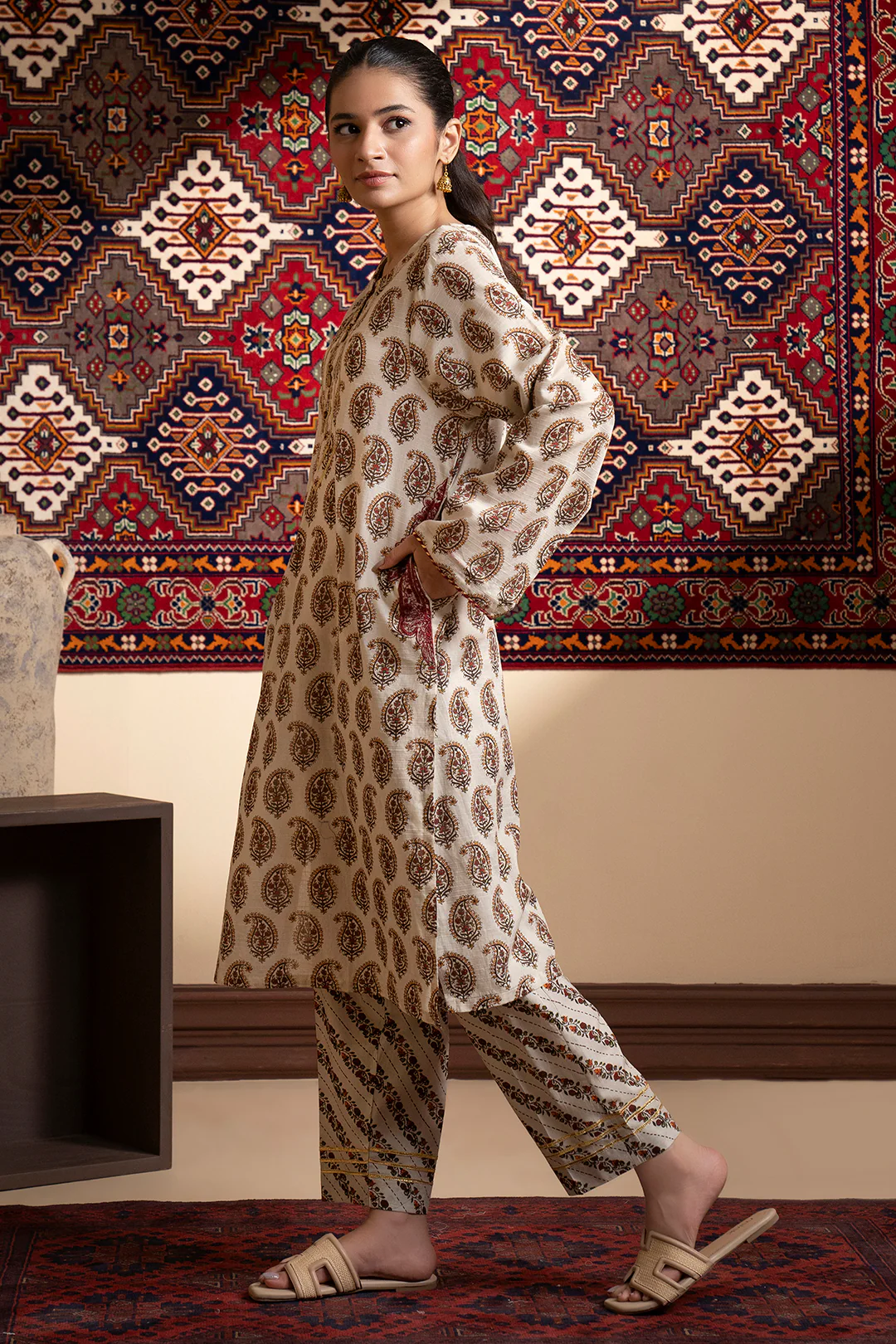 Embroidered Kurta Trouser - 3002 - Image 5