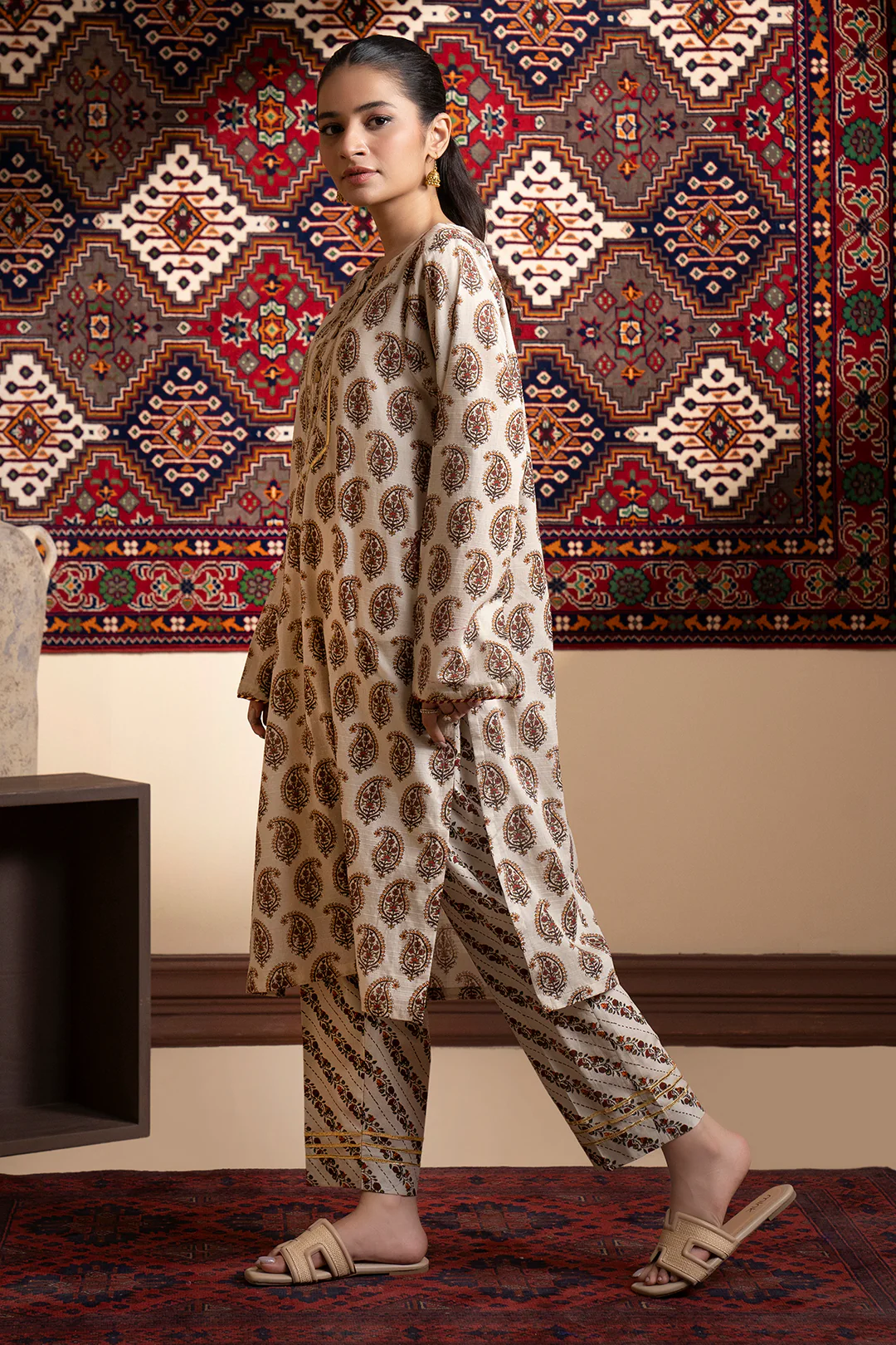 Embroidered Kurta Trouser - 3002 - Image 6