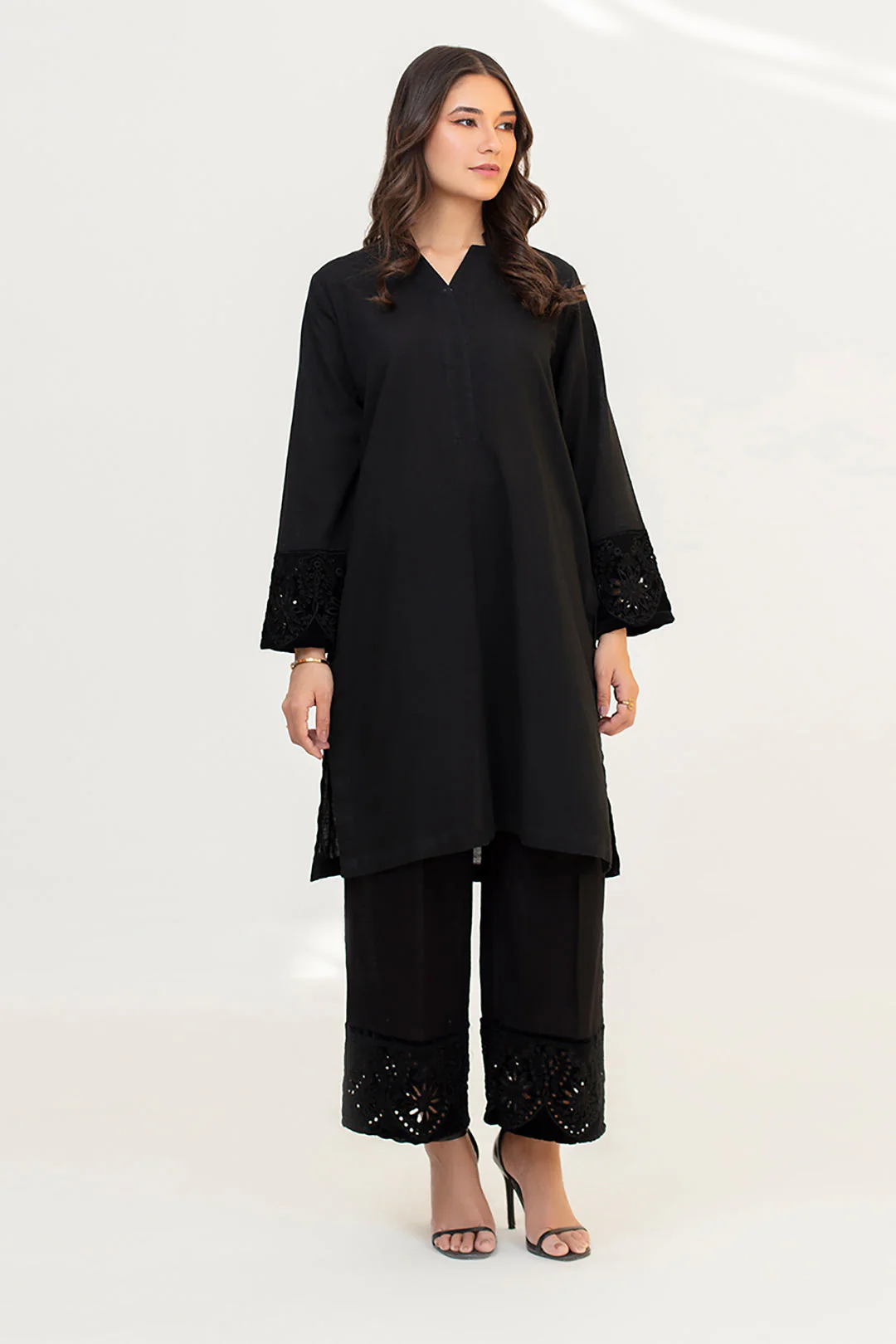 Embroidered Kurta Trouser - 3279 - Image 3
