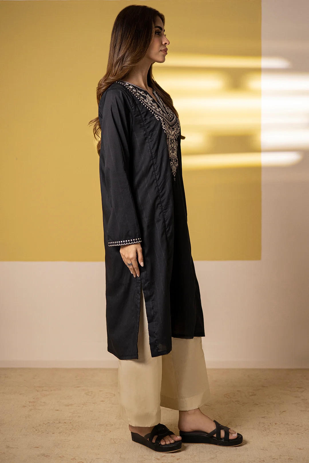 Embroidered Kurta - 2863 - Image 5