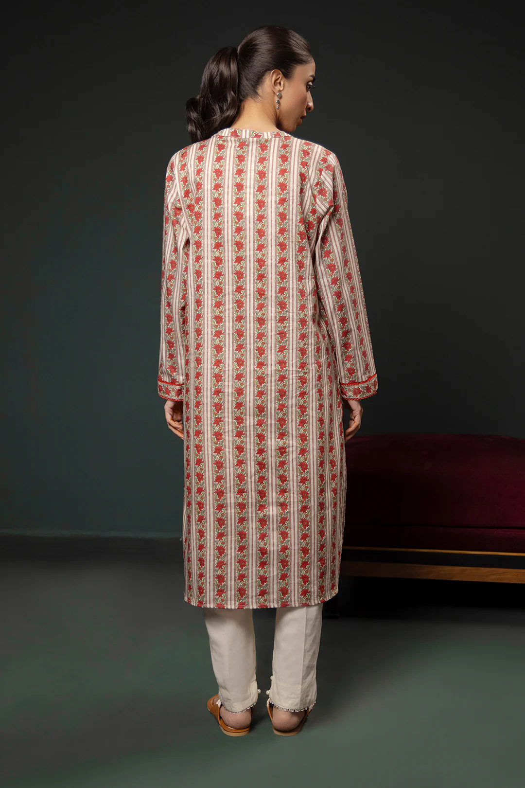 Embroidered Kurta - 2864 - Image 8