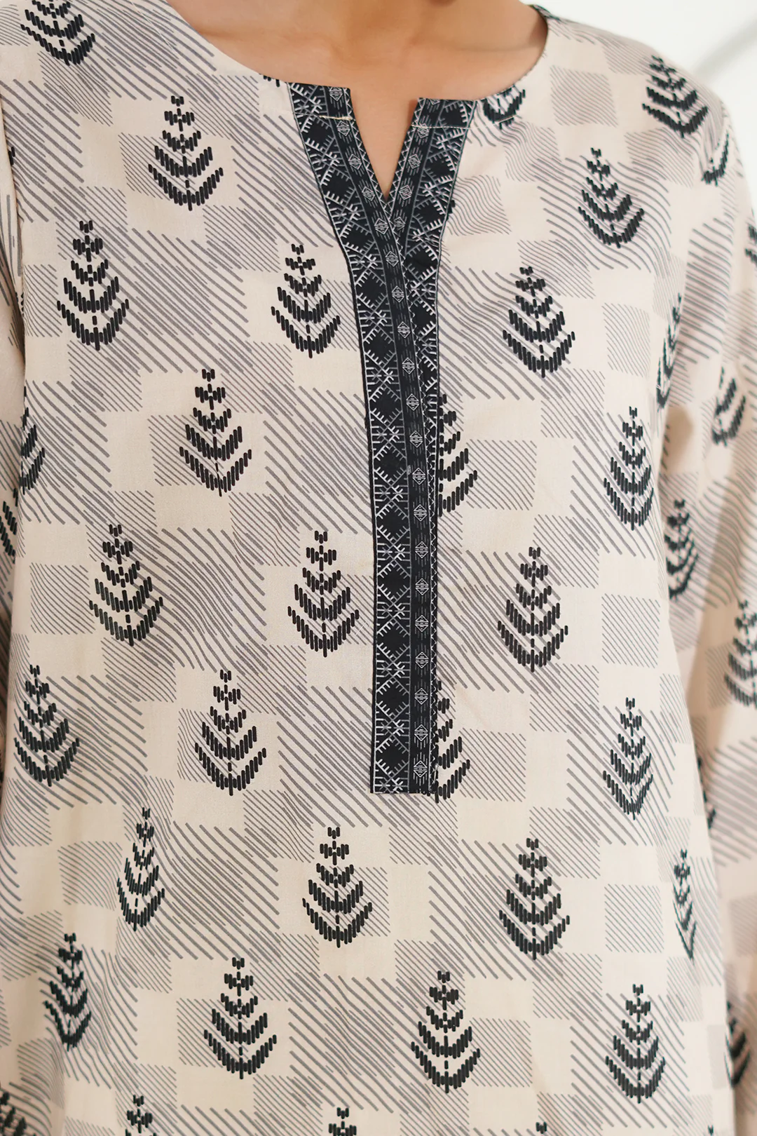 Kurta - 1812 - Image 4