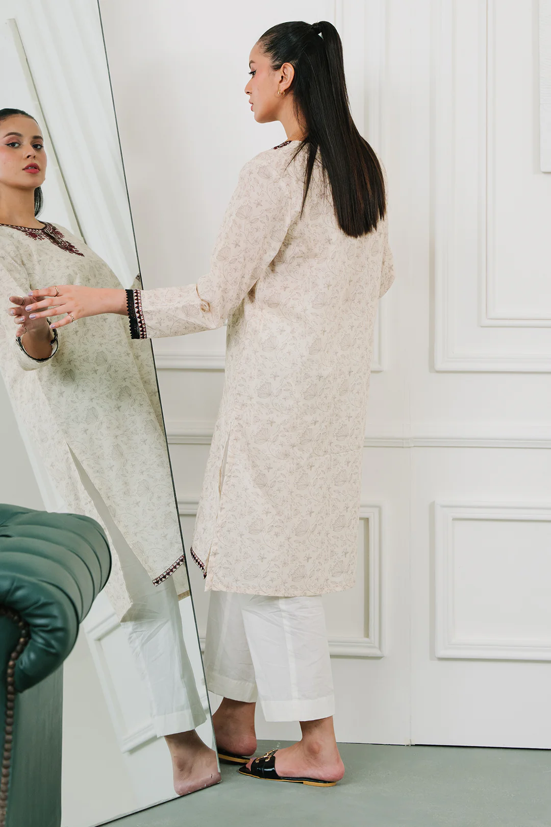 Embroidered  Kurta - 1848 - Image 5