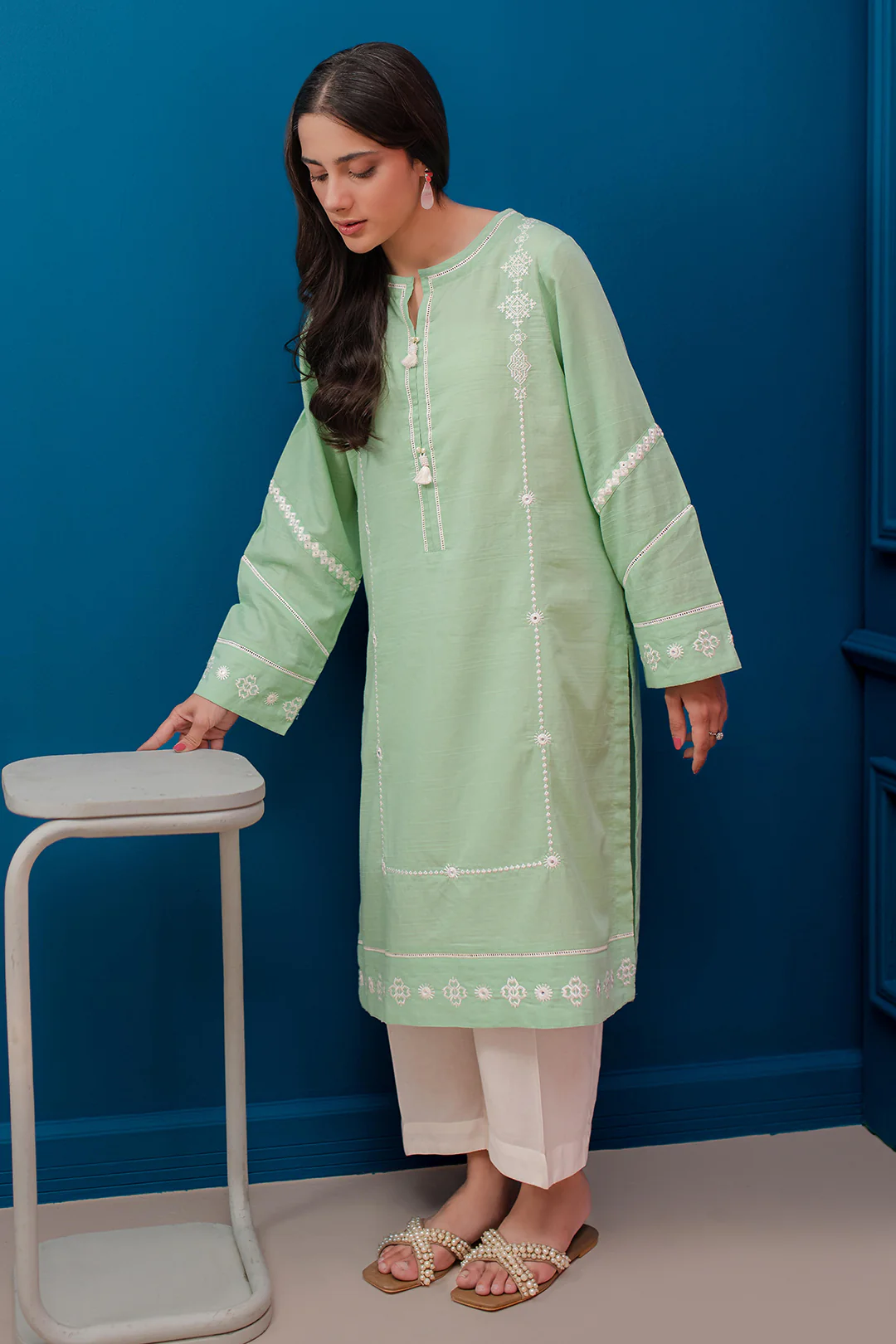 Embroidered Kurta - 2049 - Image 4