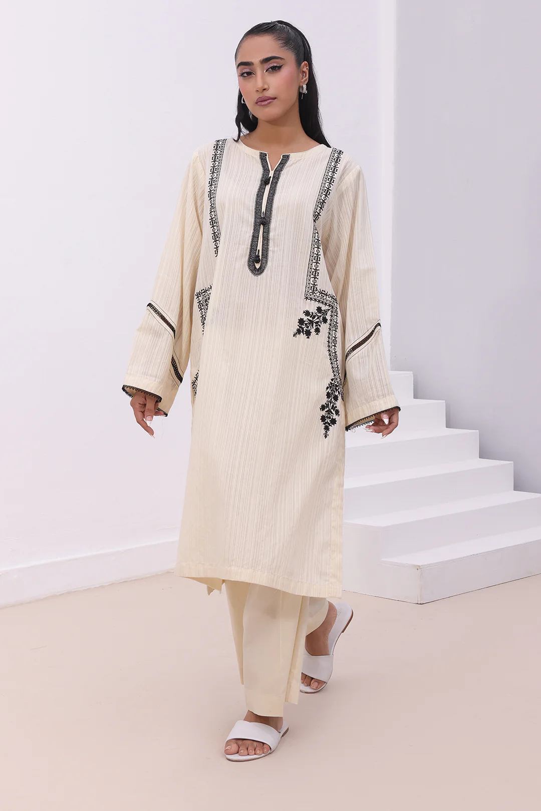Embroidered Kurta - 2144 - Image 2