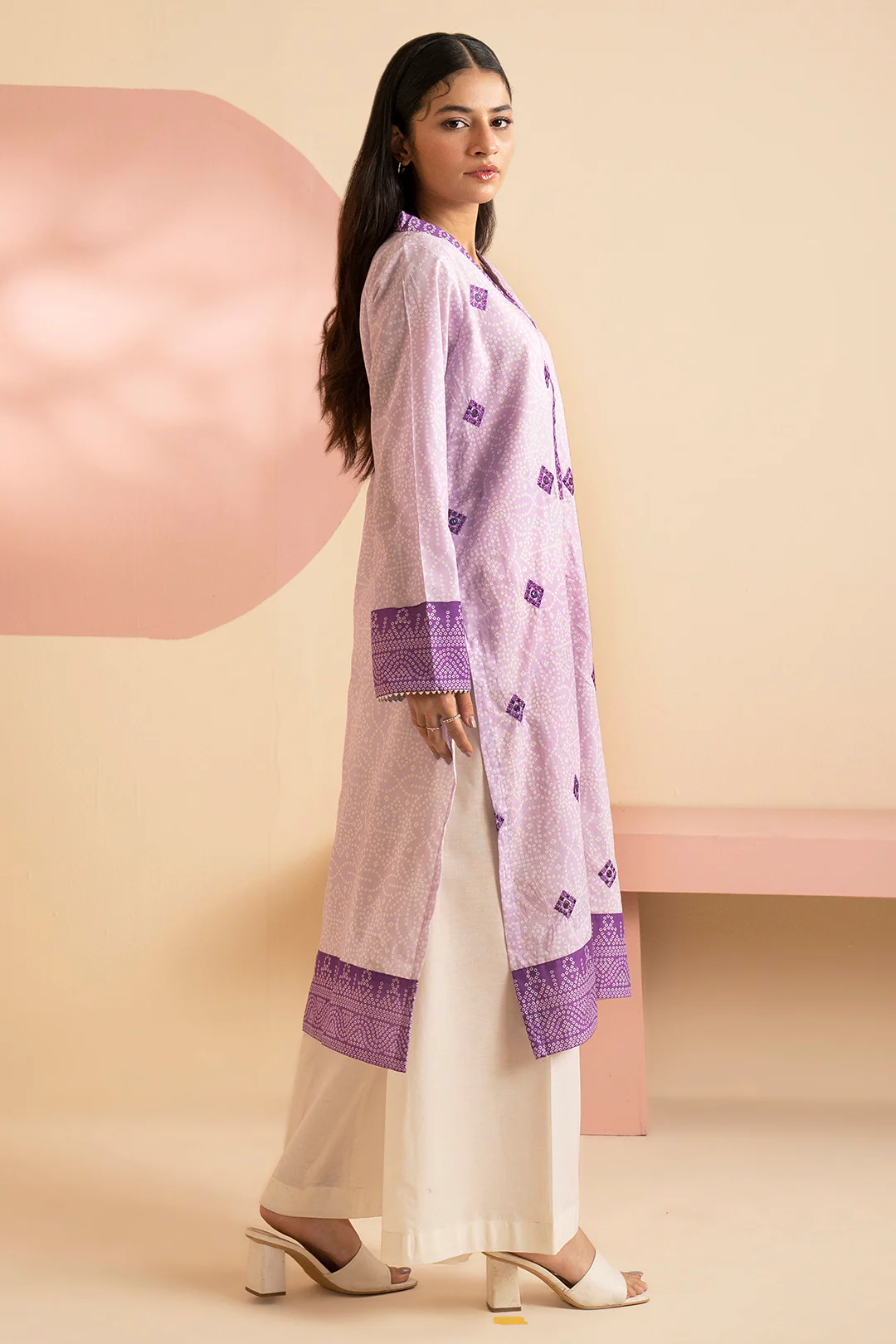 Embroidered Kurta - 1649 - Image 7