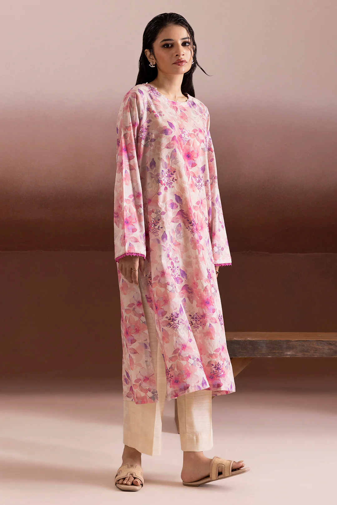 Embroidered Kurta - 2213 - Image 3
