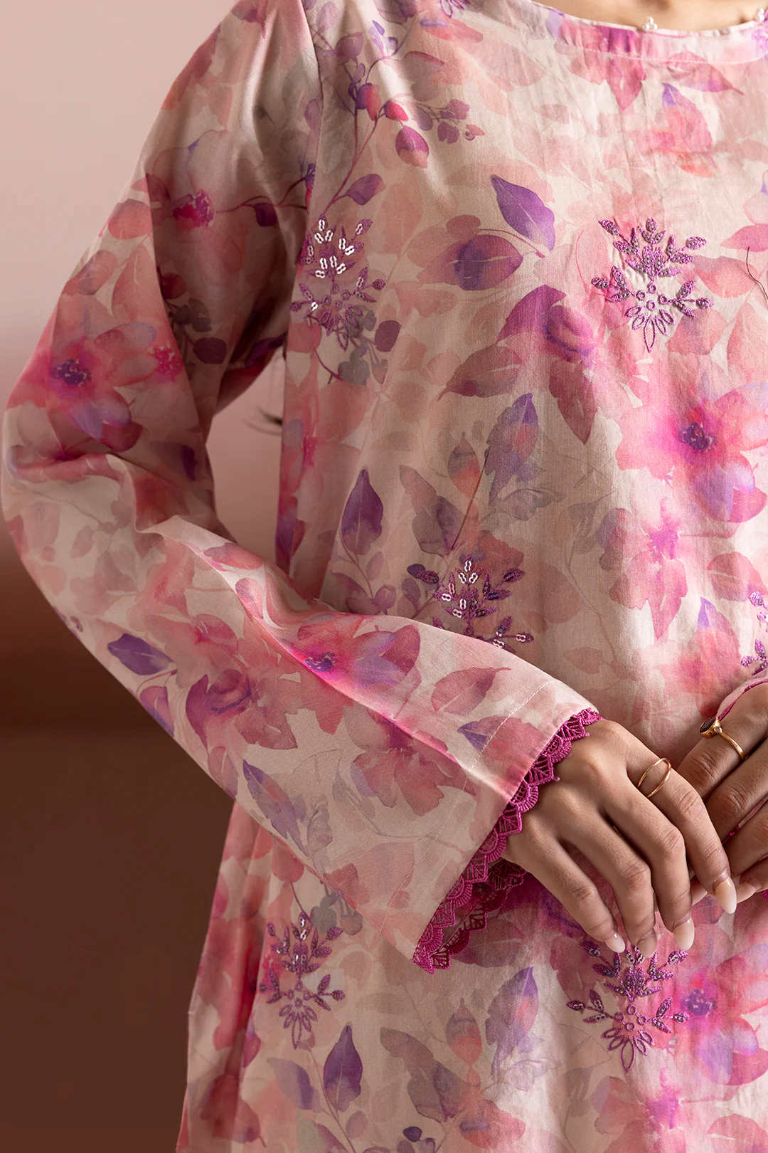 Embroidered Kurta - 2213 - Image 6